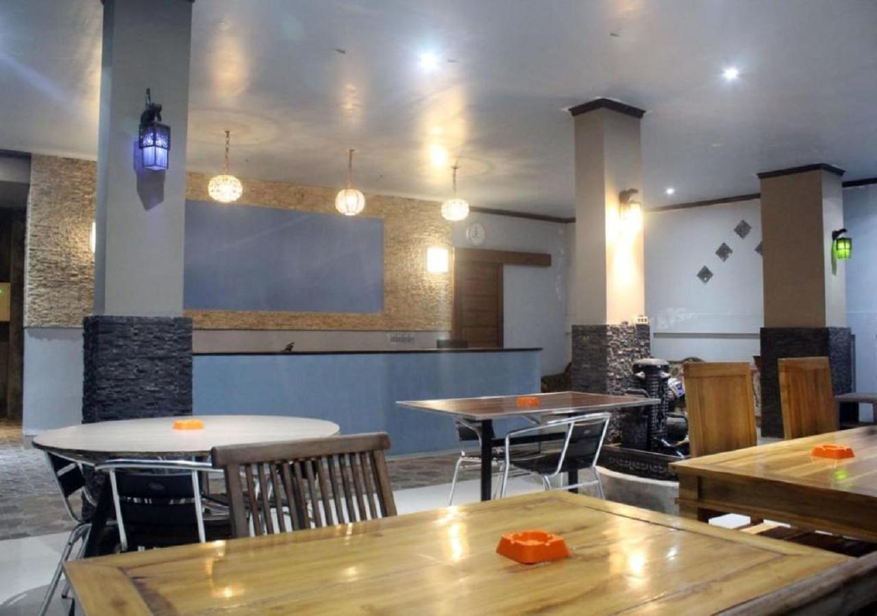 Ridho Malik Hotel Bumbang Екстериор снимка