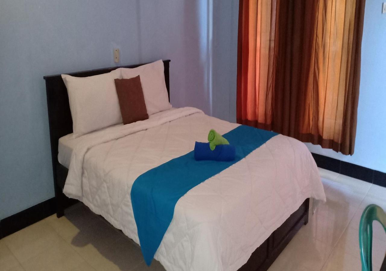 Ridho Malik Hotel Bumbang Екстериор снимка