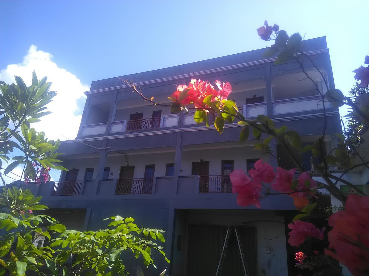 Ridho Malik Hotel Bumbang Екстериор снимка